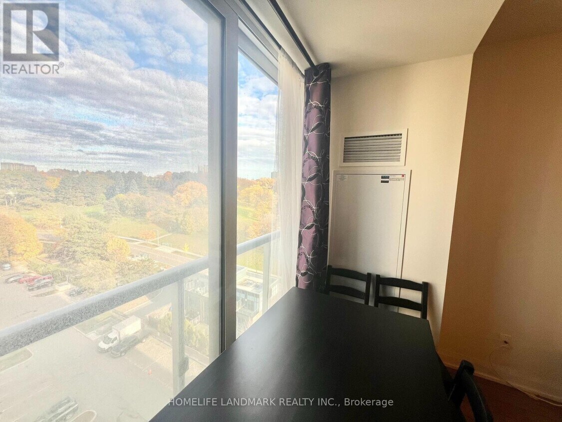 Photo principale - 18 Graydon Hall Dr