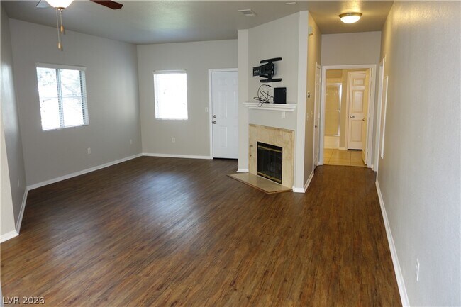 Building Photo - 5250 S Rainbow Blvd