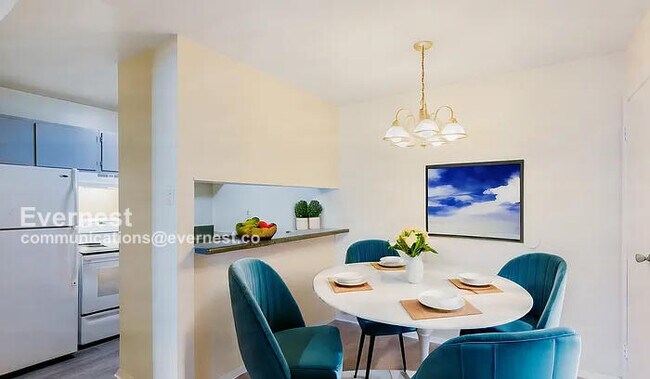 Foto del edificio - 2235 Sedgwick St