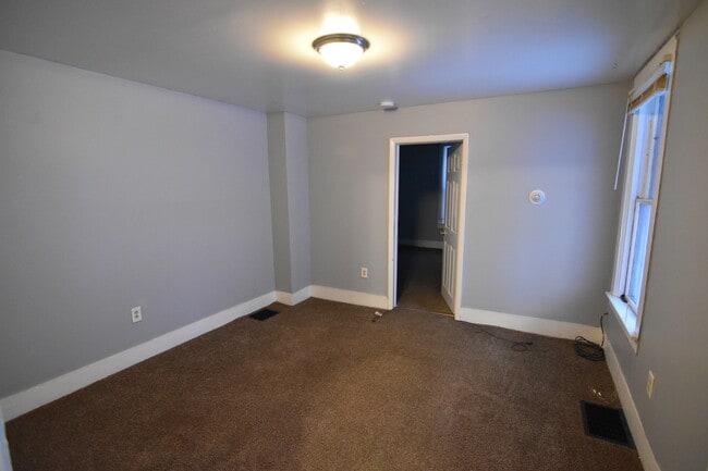 Foto del edificio - 87 Clinton Ave