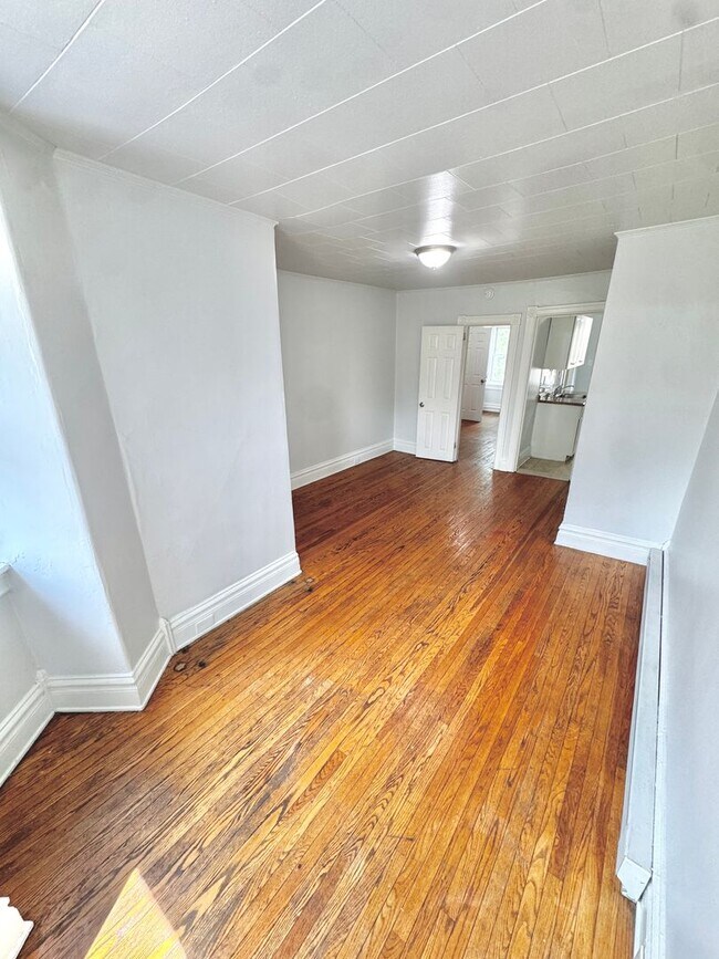 Foto del edificio - 1103 Linden St