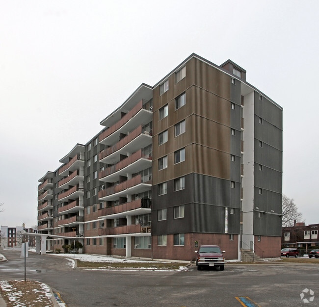 Building Photo - 190 Nonquon