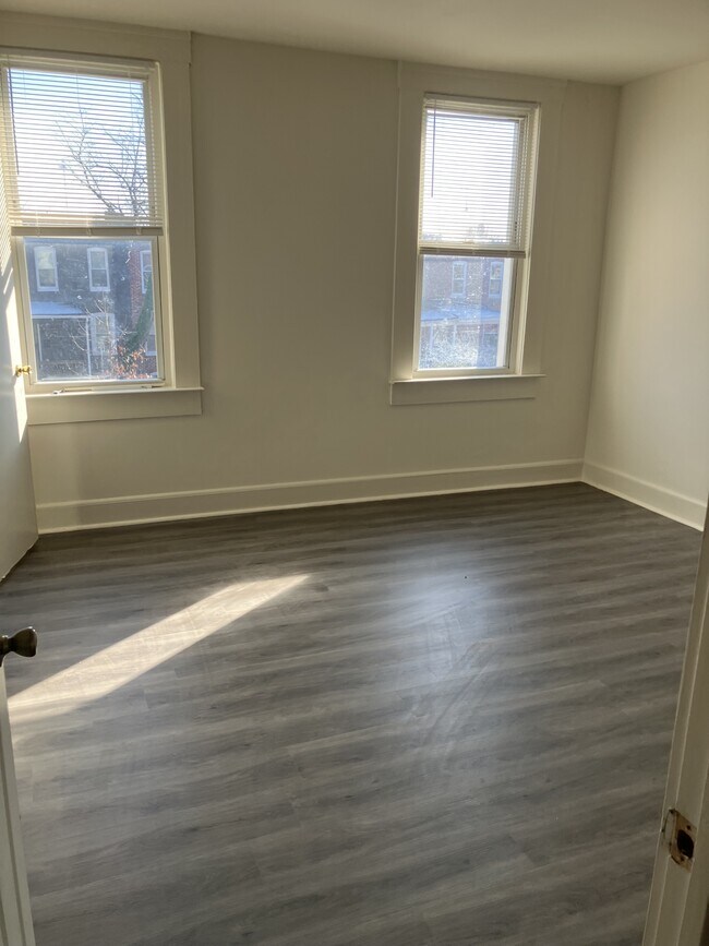 Foto del edificio - 3722 Manchester Ave