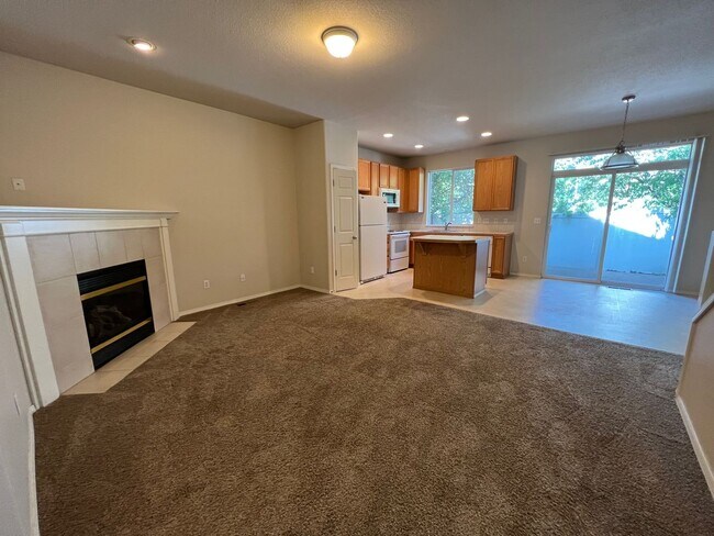 Building Photo - 4353 SE Chelsea Ln