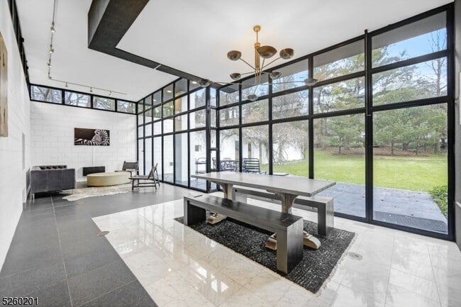 Foto del edificio - 451 Mountain Ave