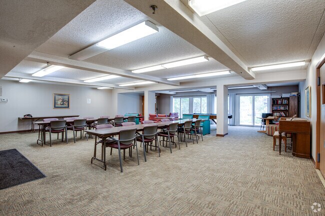 Sala comunitaria - Raymie Johnson Estates