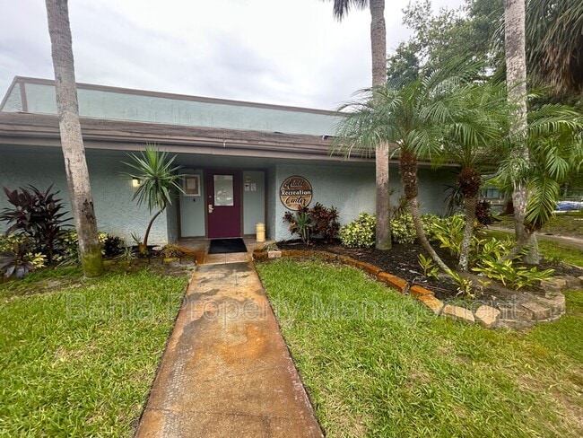 Foto del edificio - 6308 Newtown Cir