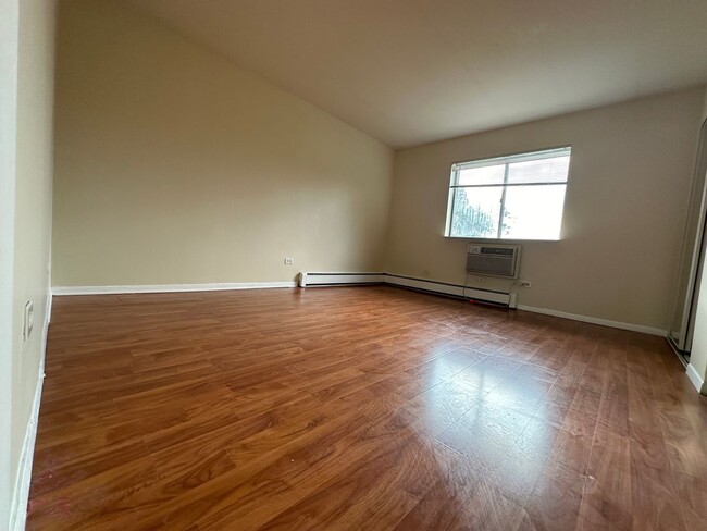 Foto del edificio - 2256 Nichols Rd