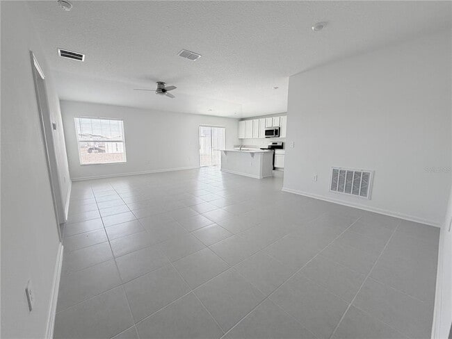 Foto del edificio - 4313 Riverbend Blvd