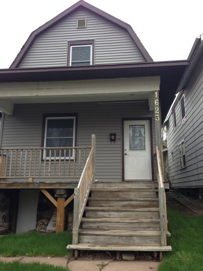 Foto del edificio - Duluth, MN - 4 bed - 2 bath