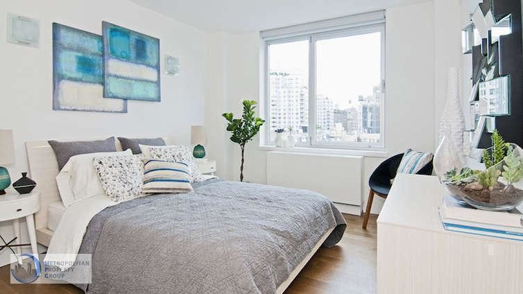 Foto principal - 200 E 33rd St