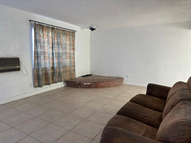 Foto del edificio - 35676 Soapmine Rd