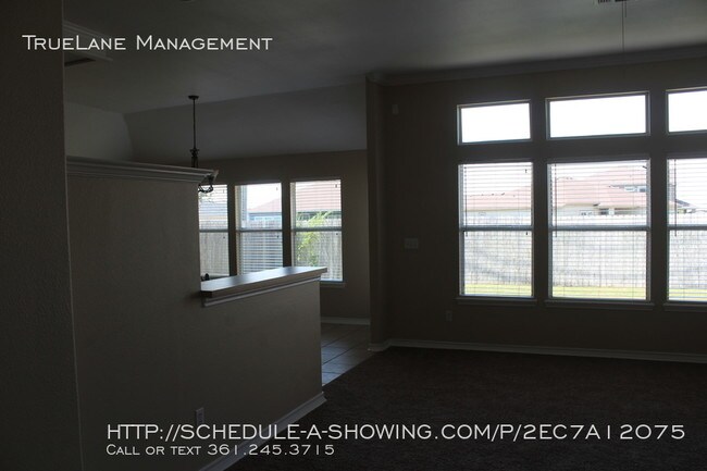 Building Photo - 5921 Sutherland Dr