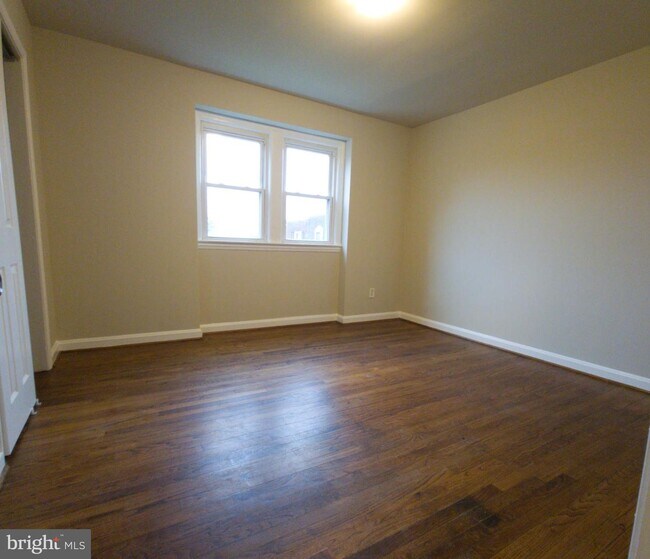 Foto del edificio - 2528 Iverson St