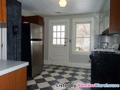Foto del edificio - 2611 Marshall St NE