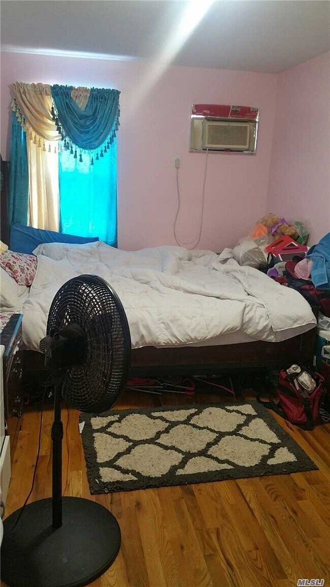 Building Photo - 214-08 104th Ave