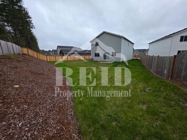 Building Photo - New 5-Bedroom home in the heart of Belfair