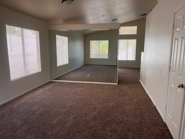 Building Photo - 1501 Waterton Dr