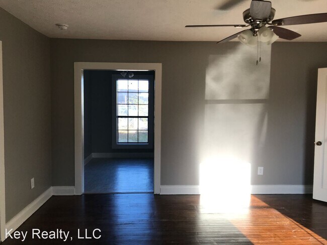 Building Photo - 3 br, 1 bath House - 1408 Yoist