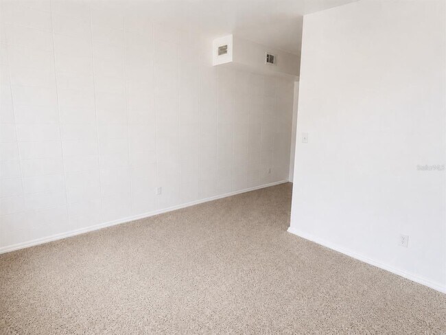 Foto del edificio - 1605 Dauphin Ln