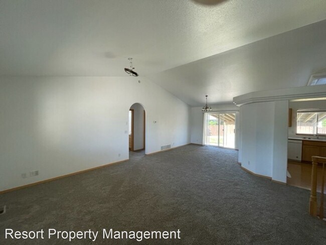 Foto del edificio - 5 br, 3 bath House - 485 Tiger Ave