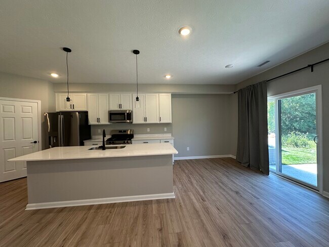 Foto del edificio - 17458 Ebling Trl