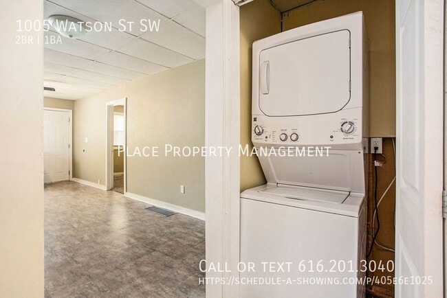 Building Photo - 1005 Watson St SW