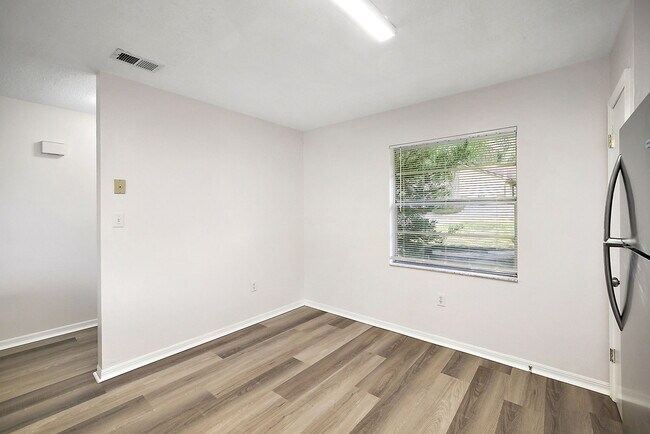 Foto del edificio - 202 Fernwood St