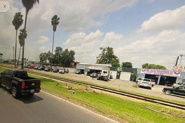 Foto del edificio - 1006 W State Ave