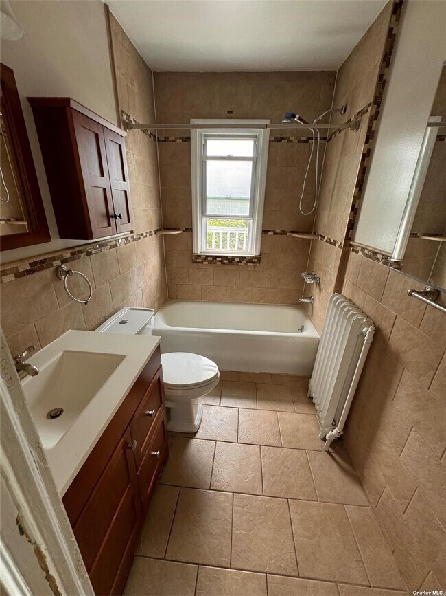 Foto del edificio - 2824 Wellman Ave