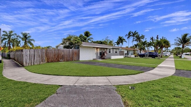 Foto del edificio - 15305 SW 104th Ave