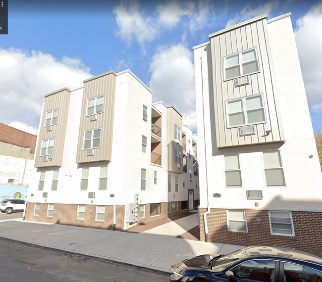 Foto del edificio - 1913 Cecil B Moore Ave