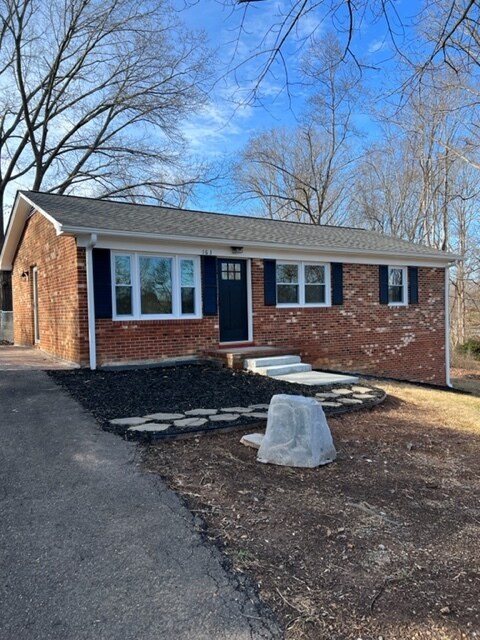 3-Bedroom brick home with full basement - 163 Duke Rd