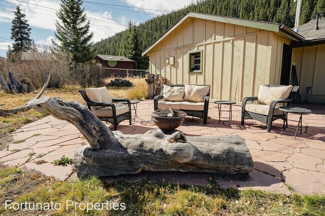 Building Photo - 3 br, 2 bath House - 3902 Highway 9