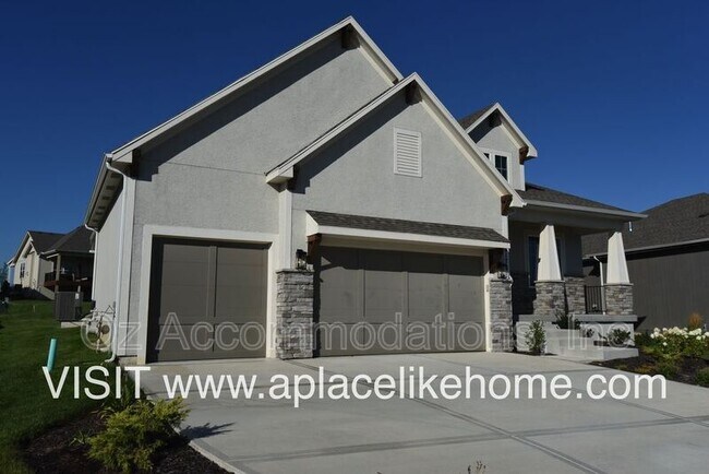 Building Photo - 8178 Valley Rd