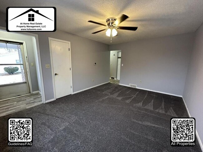 Building Photo - 909 Castlewood Avenue