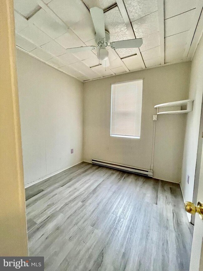 Foto del edificio - 5300 Grays Ave