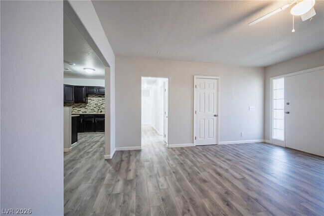 Foto del edificio - 343 Tungsten St