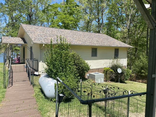 Building Photo - Lakefront Living! Furnished 3-Bed Home w/ ...