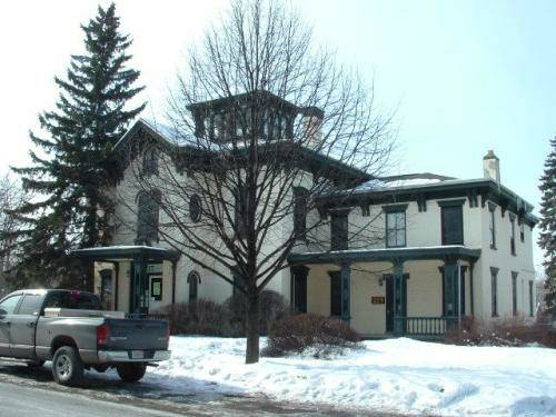 Primary Photo - 217 S Union St
