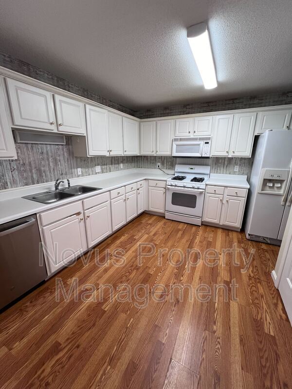 Foto del edificio - 81 Abbottsford Drive