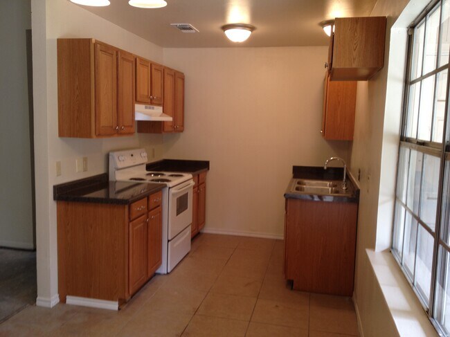 Foto del edificio - 112 Gatewood Ln