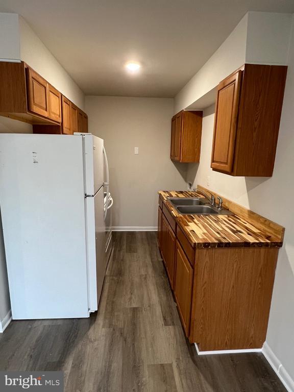 Foto del edificio - 50 Briarwood Ln