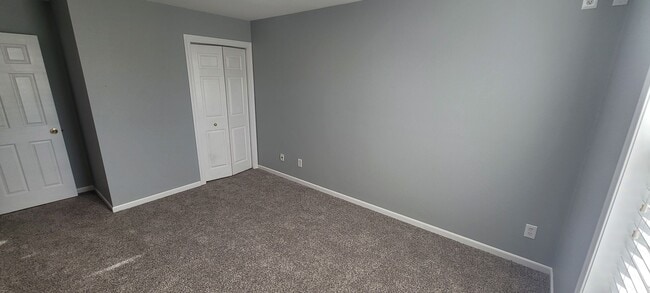 Building Photo - 3 Bedroom Single Floor House