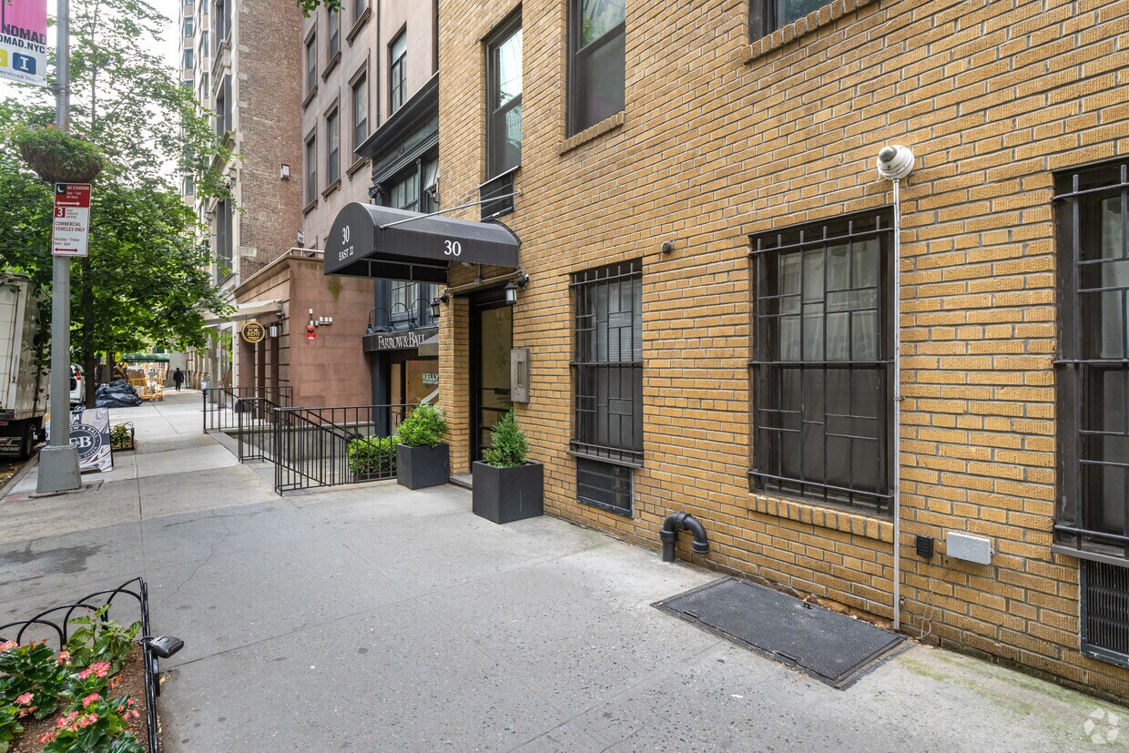 Building Photo - 30 East 22nd Street