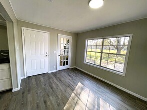 Building Photo - 104 Co Rd 2401