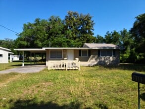 Building Photo - 6315 N Shorewood Dr
