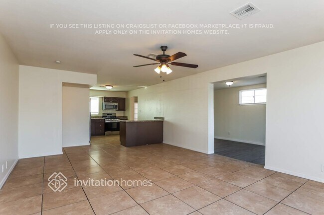 Foto del edificio - 3725 E Sheridan St