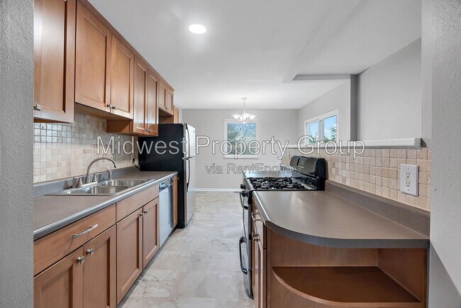 Foto del edificio - 1128 Saratoga Dr