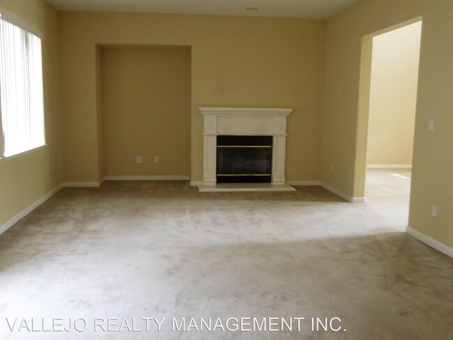 Building Photo - 4 br, 3 bath House - 2012 Bennington Drive